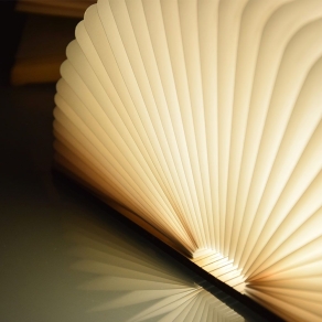 Svjetiljka LED - knjiga