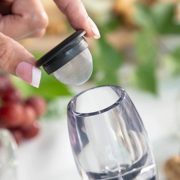 Aerator za vino s filterom