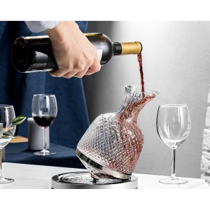 Rotirajući dekanter za vino