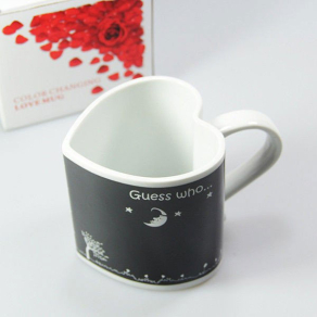 Termoreaktivna šalica – Guess Who Loves You